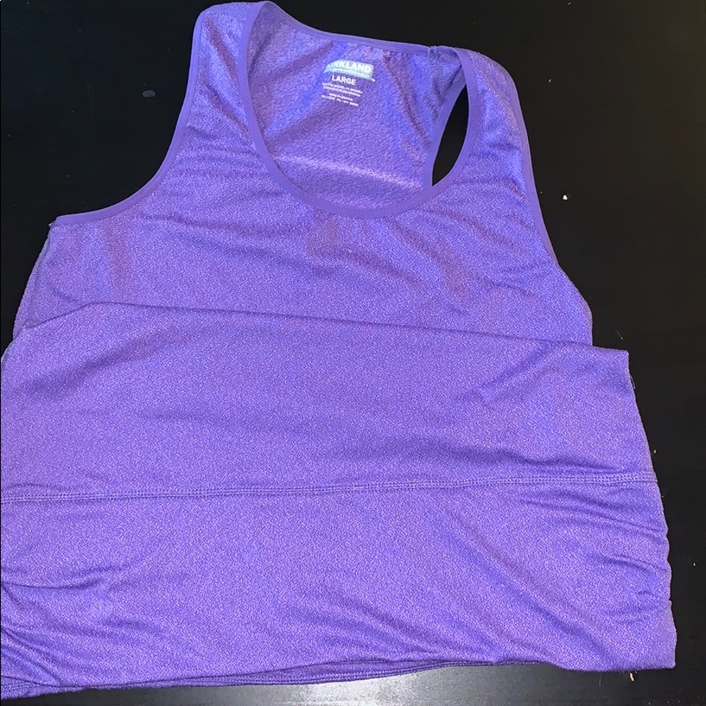 Racer back exercise tank. Size L